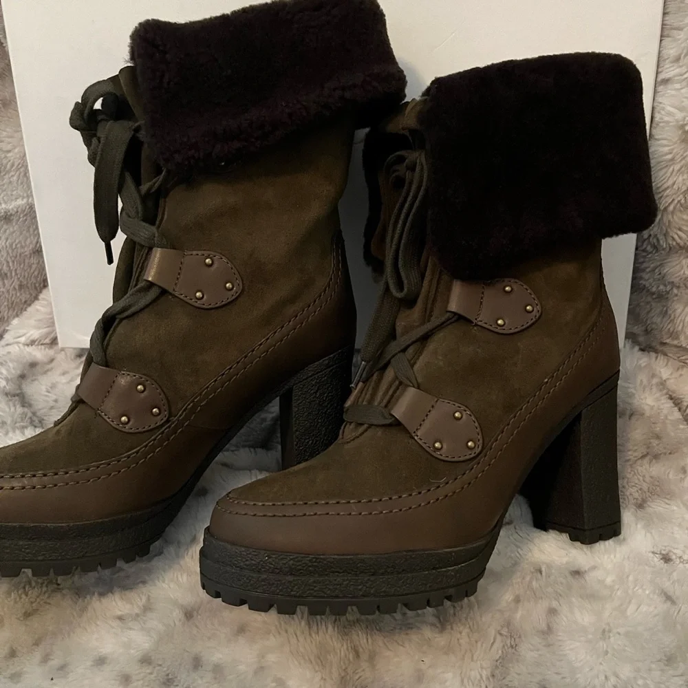 SEE BY CHLOE VERENA PLATFORM GENUINE SHEARLING LINED LACEUP BOOT MSRP $555 SAGE